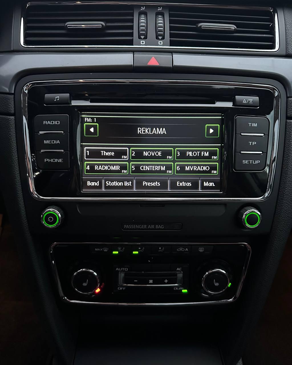 Skoda Superb II , 2010 г., механика, бензин - фото 10