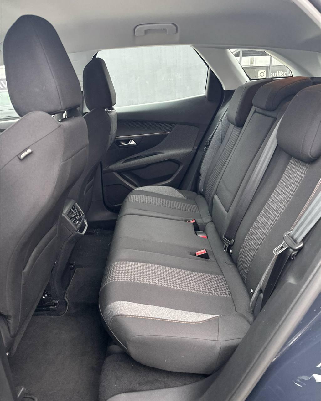 Peugeot 3008 II , 2019 г., автомат, дизель  - фото 9