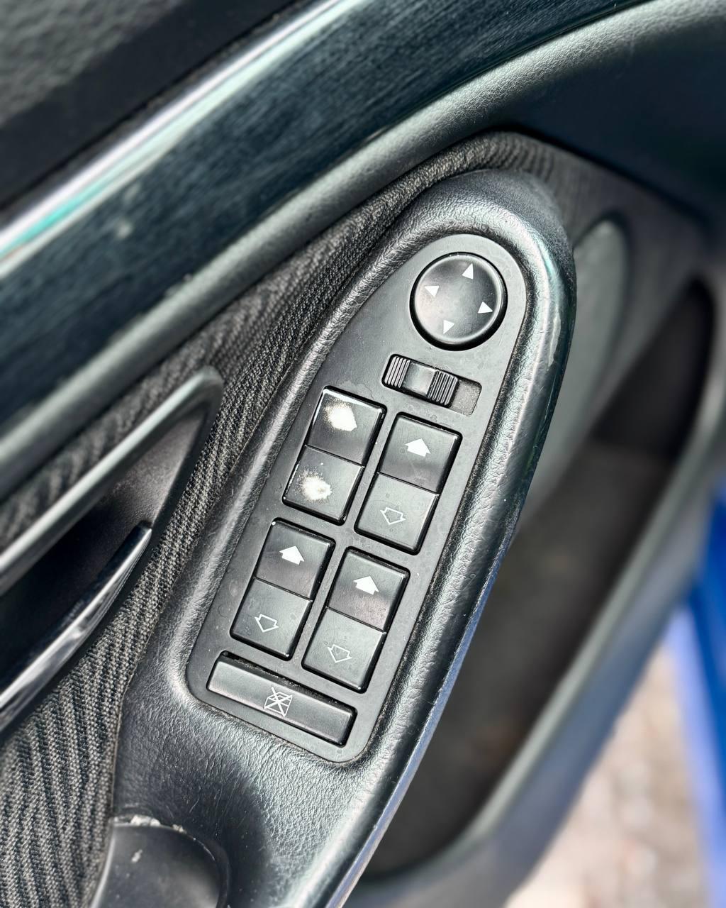 BMW 5 серия E39 · Рестайлинг , 2001 г., механика, бензин - фото 18