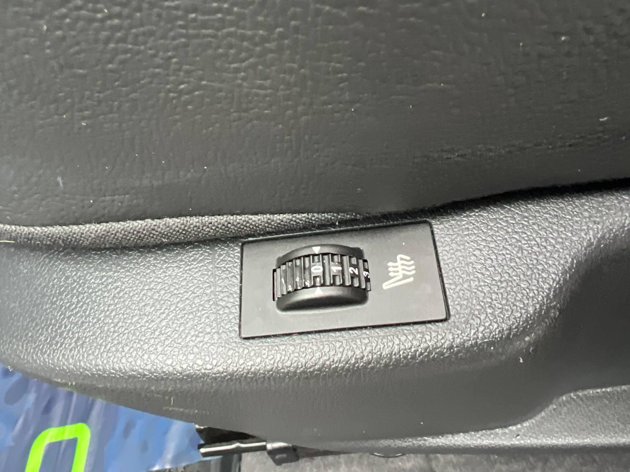 Peugeot 3008 I · Рестайлинг , 2014 г., механика, дизель  - фото 11