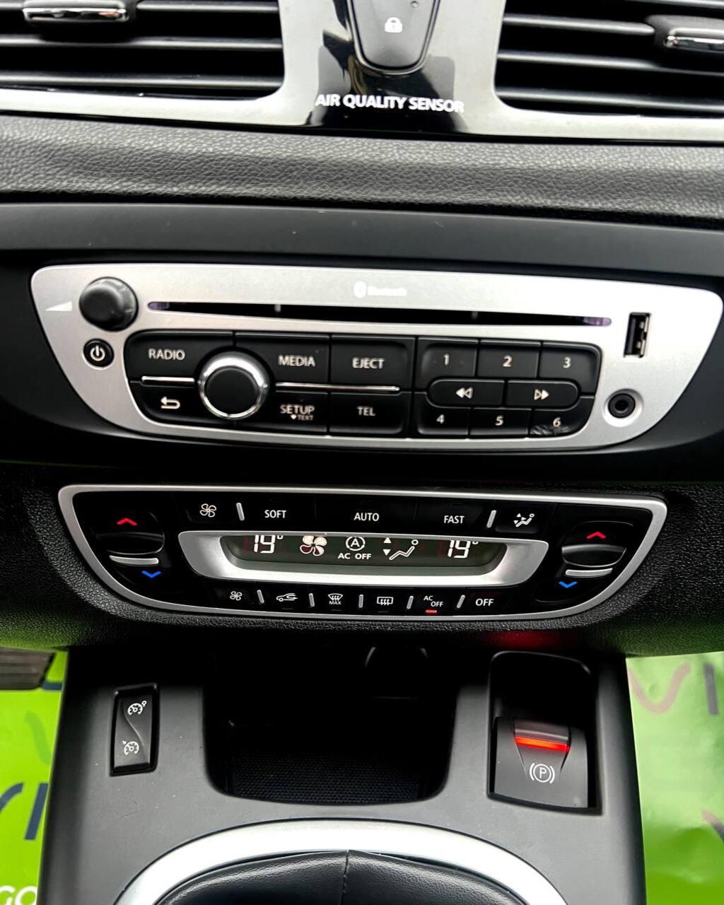 Renault Grand Scenic III · 2-й рестайлинг , 2013 г., механика, дизель - фото 17