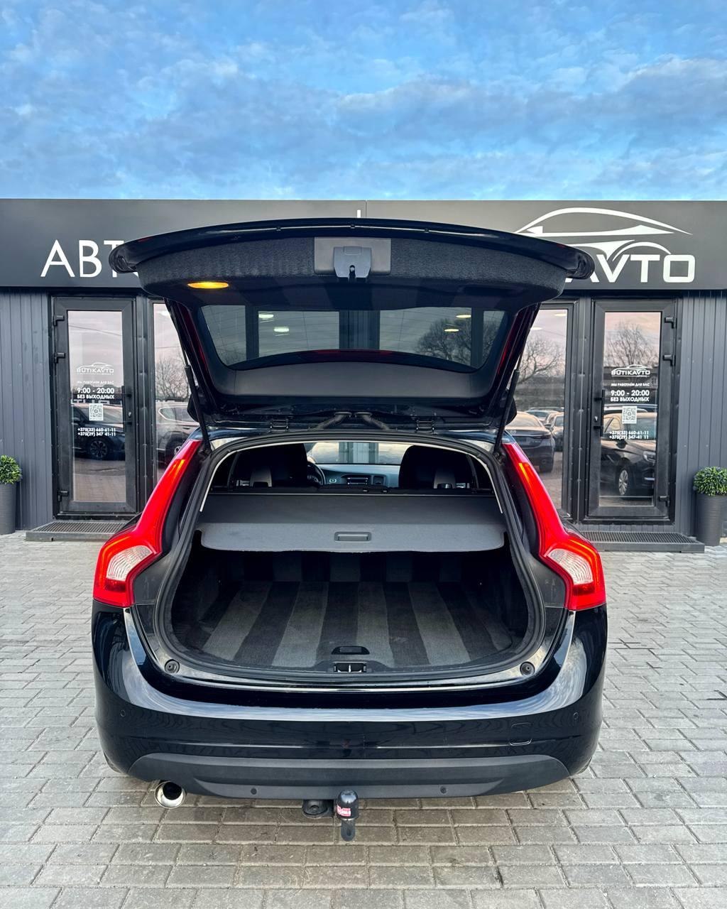 Volvo V60 I , 2012 г., механика, дизель - фото 12