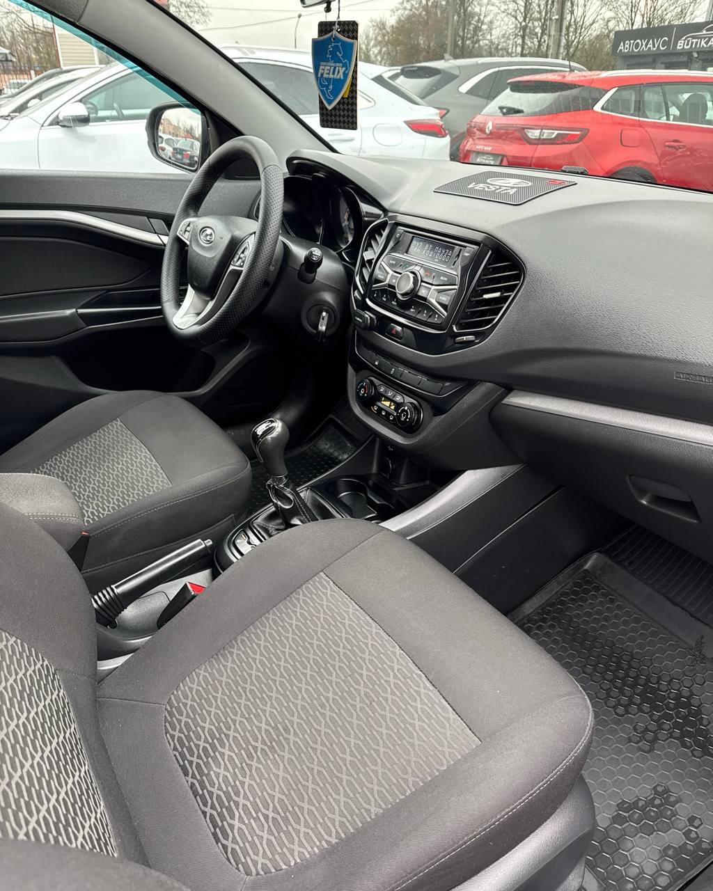 Lada (ВАЗ) Vesta I , 2019 г., механика, бензин - фото 13