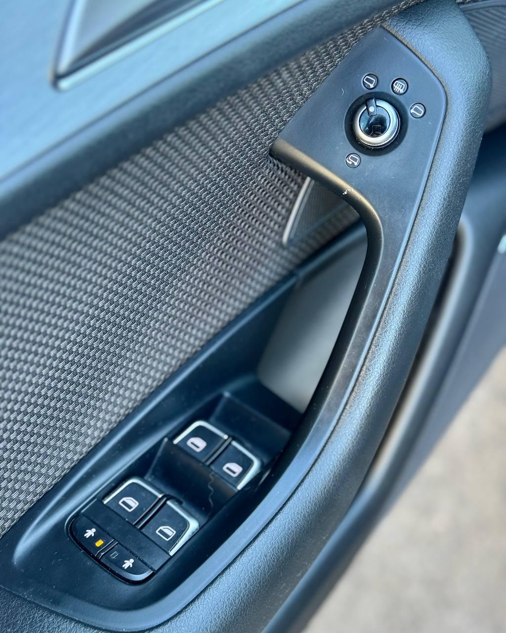 Audi A6 C7 · Рестайлинг , 2016 г., робот, дизель - фото 18