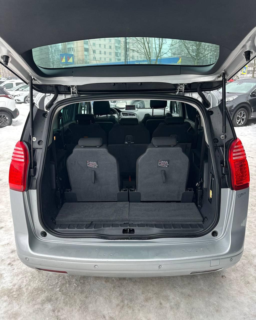 Peugeot 5008 I , 2011 г., механика, дизель - фото 11