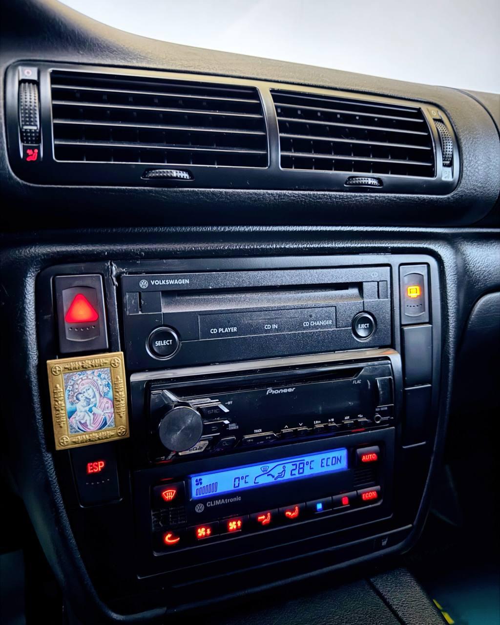 Volkswagen Passat B5 · Рестайлинг , 2002 г., механика, дизель - фото 12