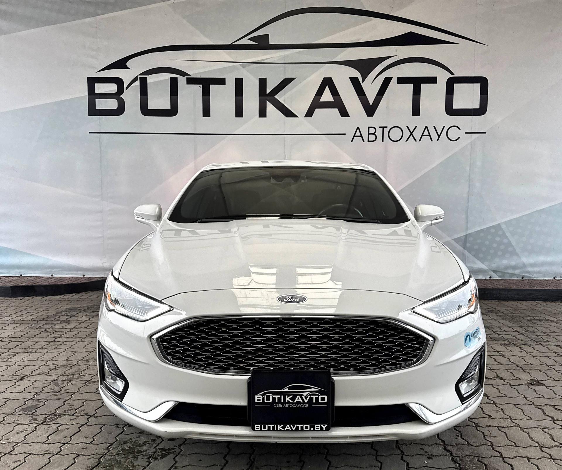 Ford Fusion USA II · 2-й рестайлинг , 2020 г., вариатор, гибрид - фото 2