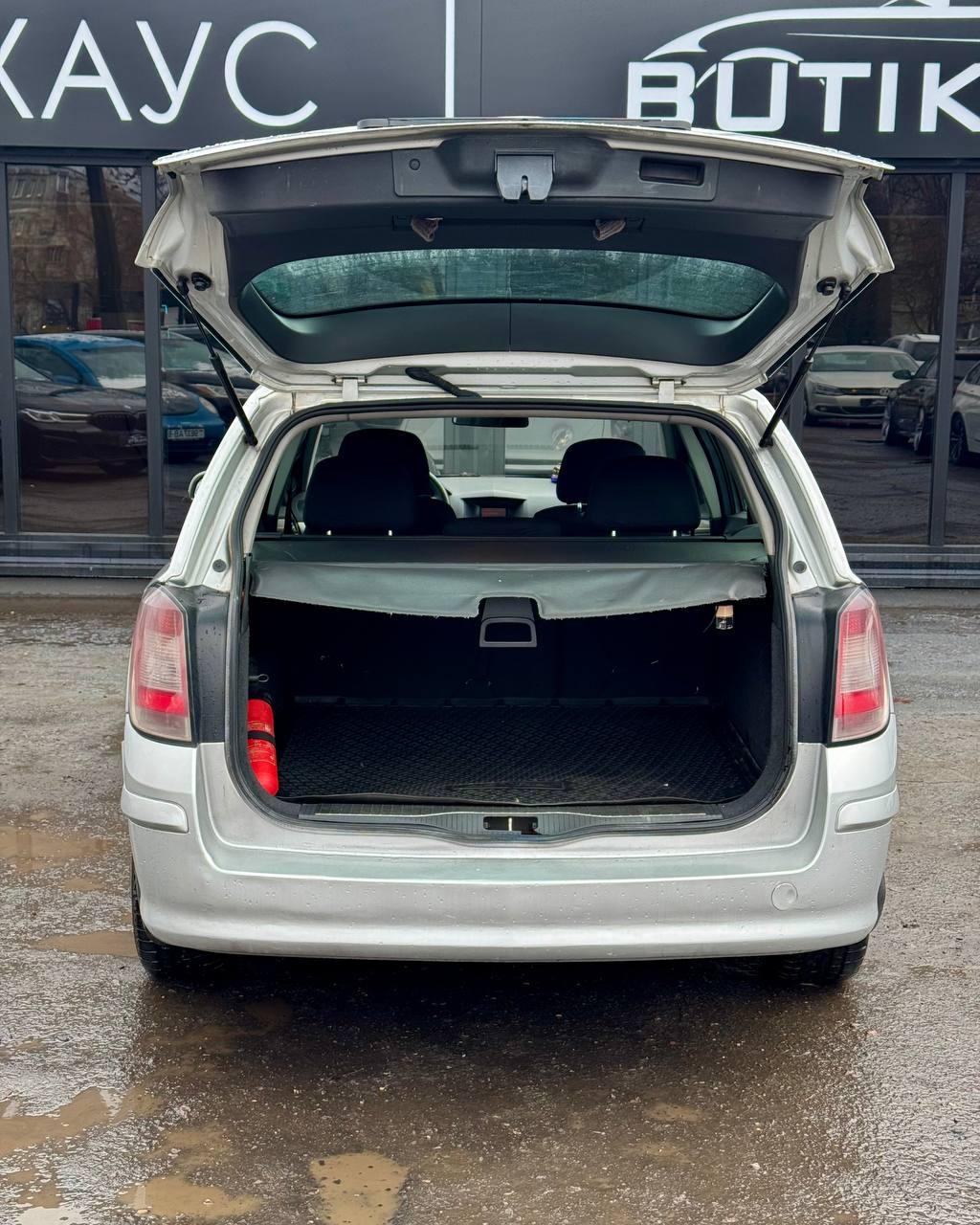 Opel Astra H · Рестайлинг , 2007 г., механика, дизель - фото 12