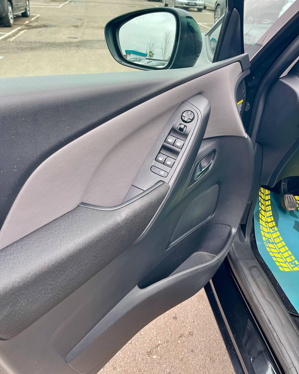 Citroen C4 Grand Picasso II · Рестайлинг , 2018 г., механика, дизель - фото 9