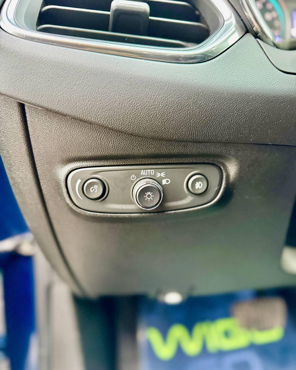 Chevrolet Equinox III , 2019 г., автомат, бензин - фото 18