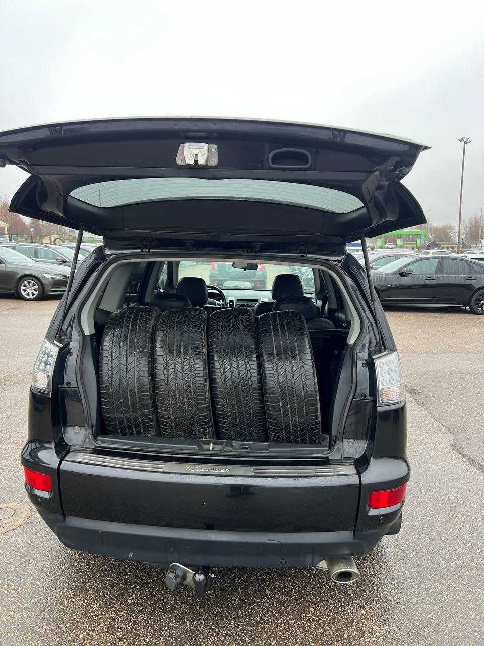 Mitsubishi Outlander XL · Рестайлинг , 2010 г., вариатор, бензин - фото 15