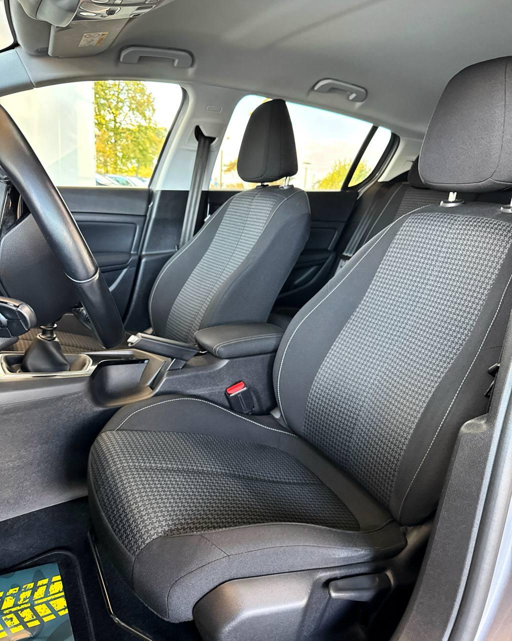 Peugeot 308 T9 · Рестайлинг , 2020 г., механика, бензин - фото 10