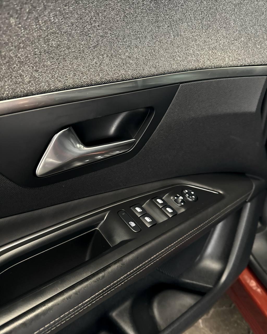 Peugeot 3008 II , 2016 г., механика, дизель - фото 11