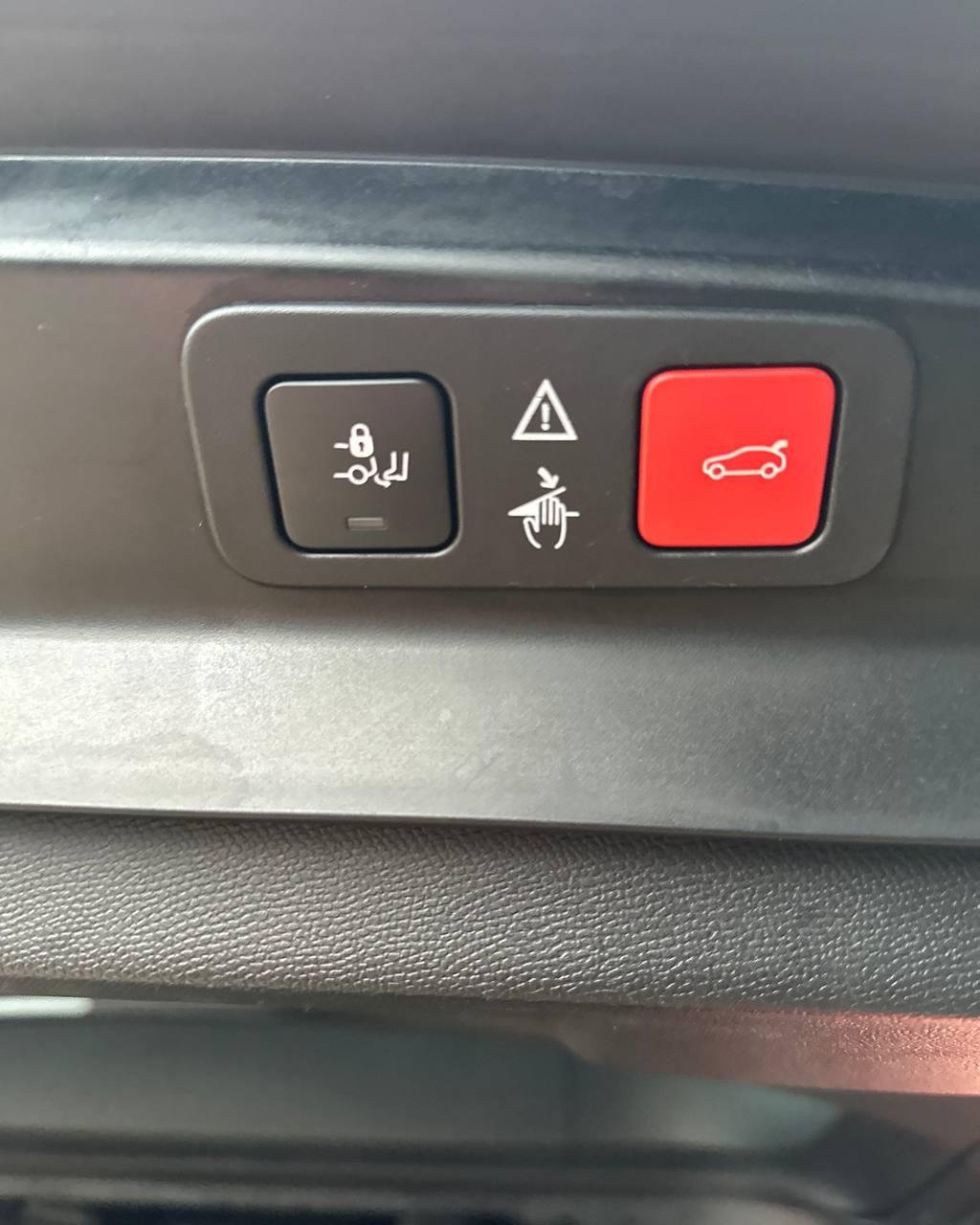 Peugeot 5008 II · Рестайлинг , 2020 г., механика, бензин - фото 14