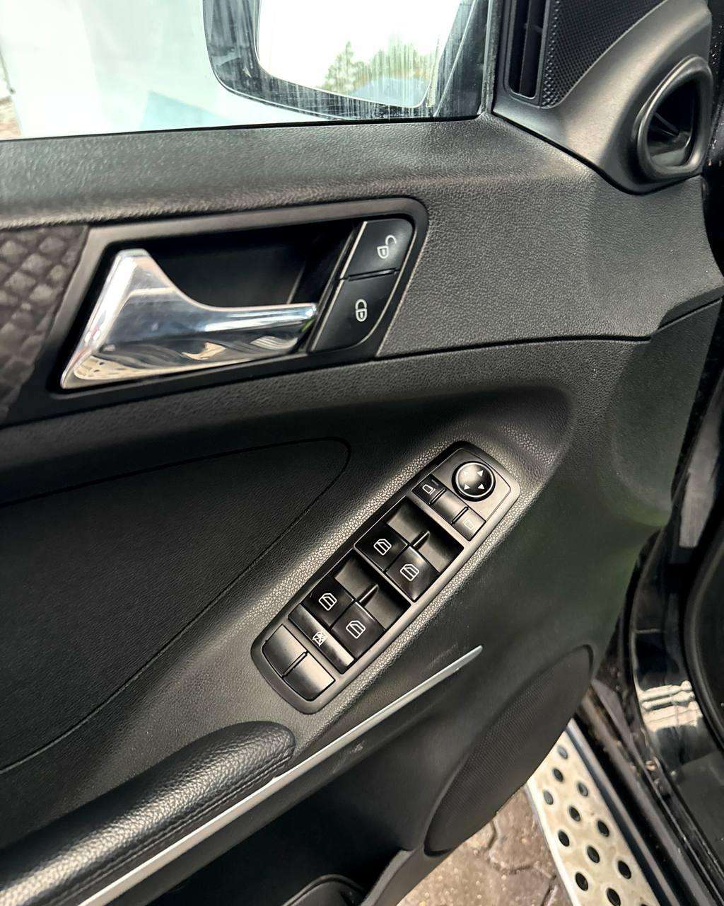 Mercedes-Benz M-Класс W164 , 2005 г., автомат, бензин - фото 9