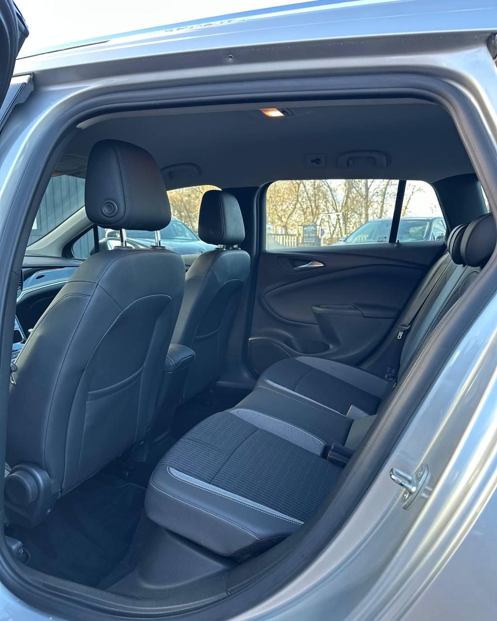 Opel Astra K · Рестайлинг , 2021 г., механика, бензин - фото 8