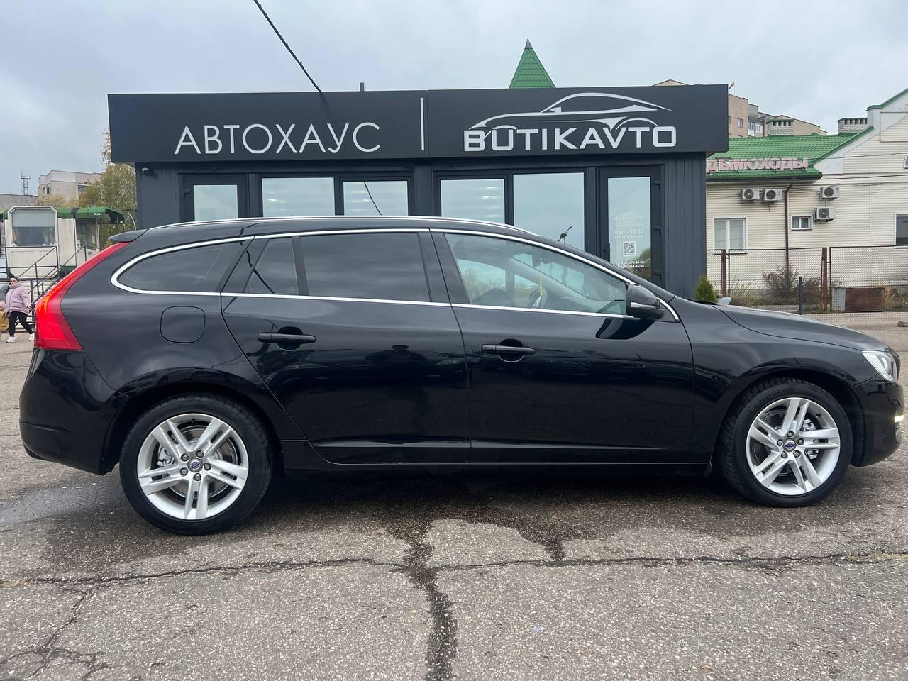 Volvo V60 I · Рестайлинг , 2014 г., механика, дизель - фото 8