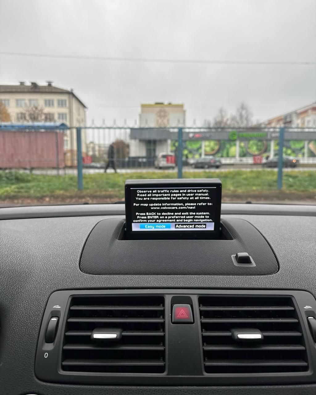 Volvo V50 I · 2-й рестайлинг , 2012 г., механика, дизель  - фото 16