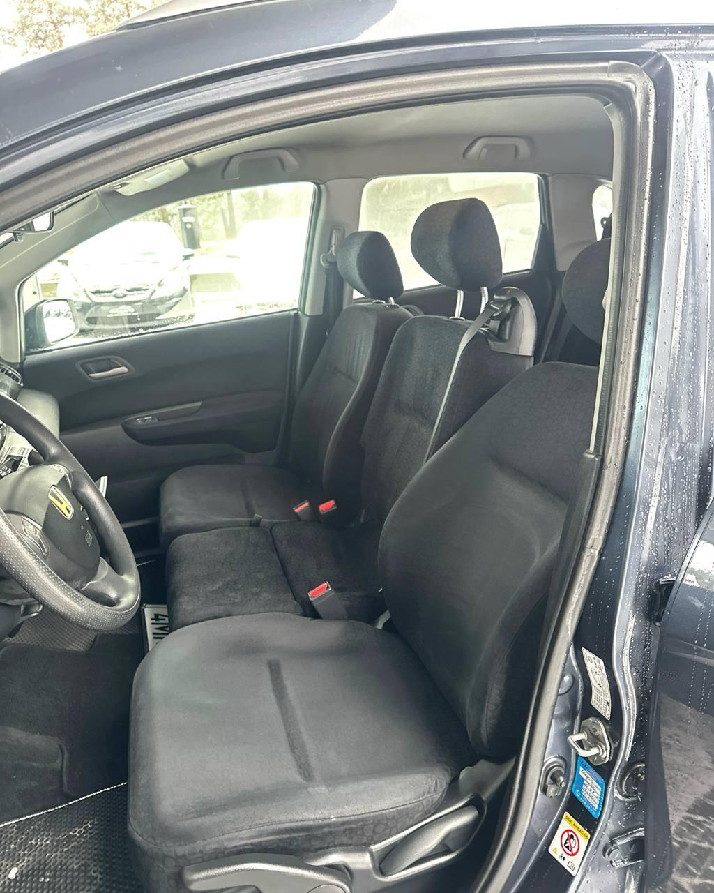 Honda FR-V I , 2005 г., механика, бензин - фото 10