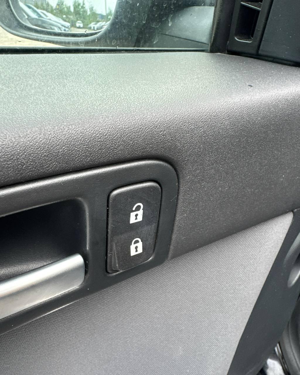 Volvo V50 I · 2-й рестайлинг , 2011 г., механика, дизель - фото 19