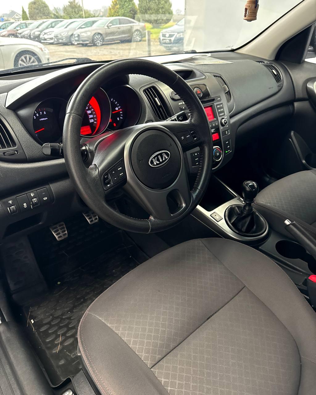 Kia Cerato II , 2009 г., механика, бензин - фото 10