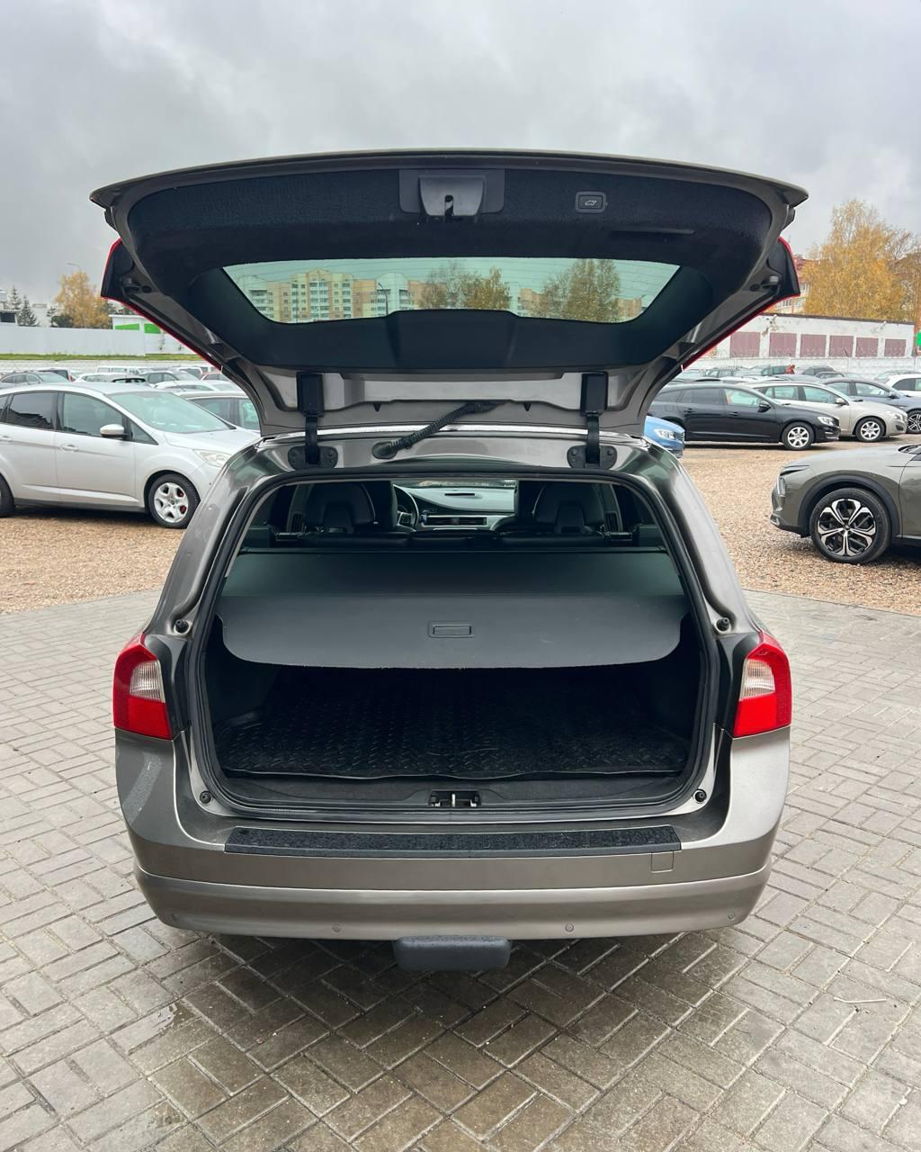 Volvo V70 III , 2010 г., механика, дизель - фото 14