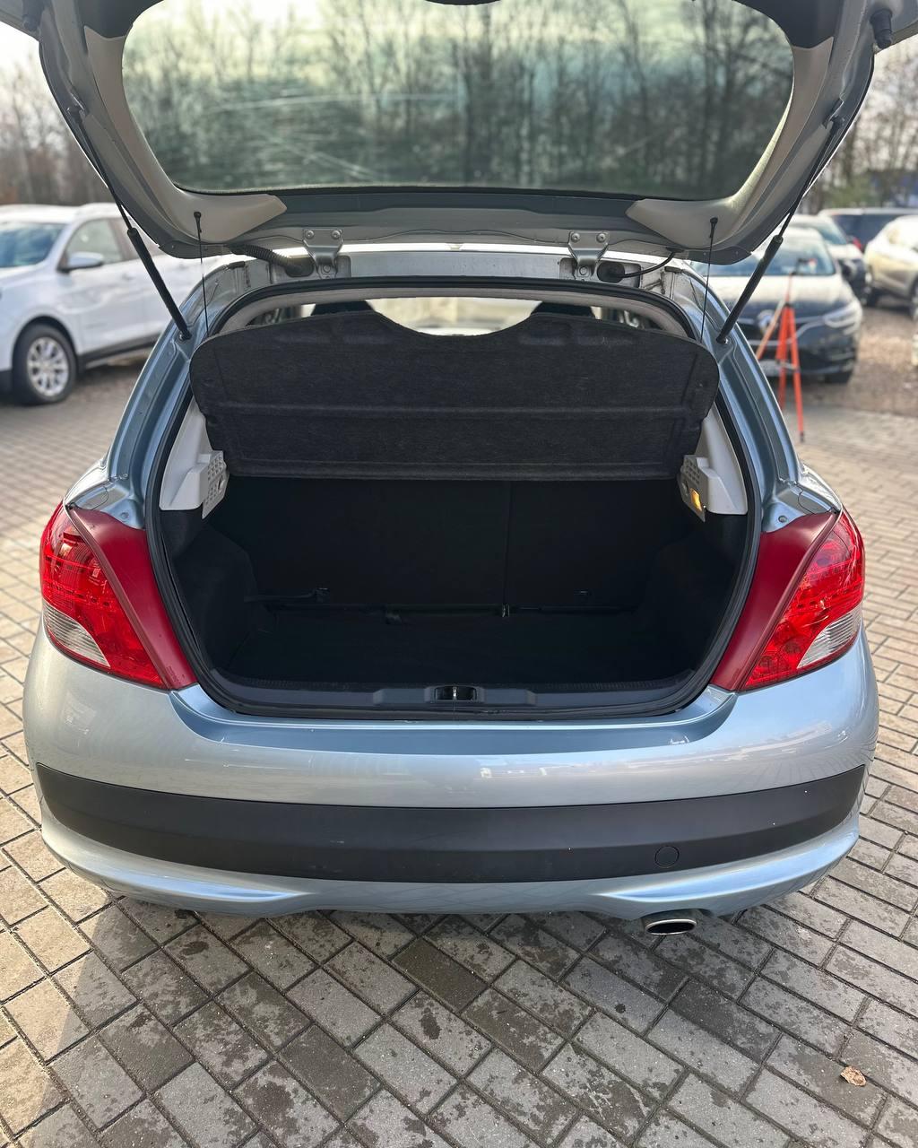 Peugeot 207 I · Рестайлинг , 2010 г., механика, бензин - фото 10