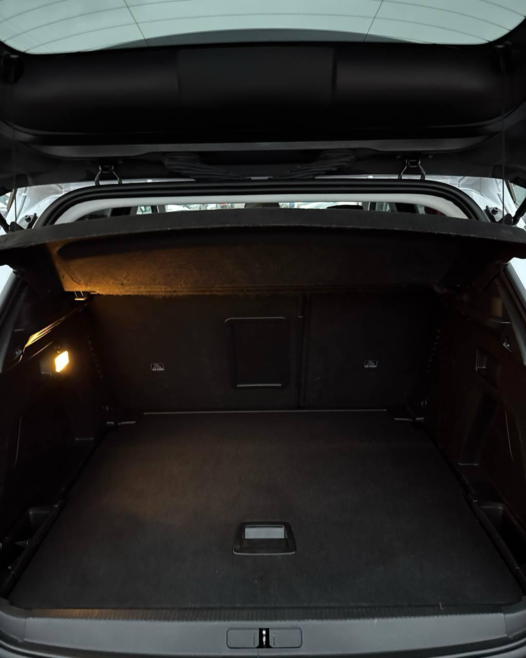 Peugeot 3008 II · Рестайлинг , 2020 г., механика, дизель - фото 12