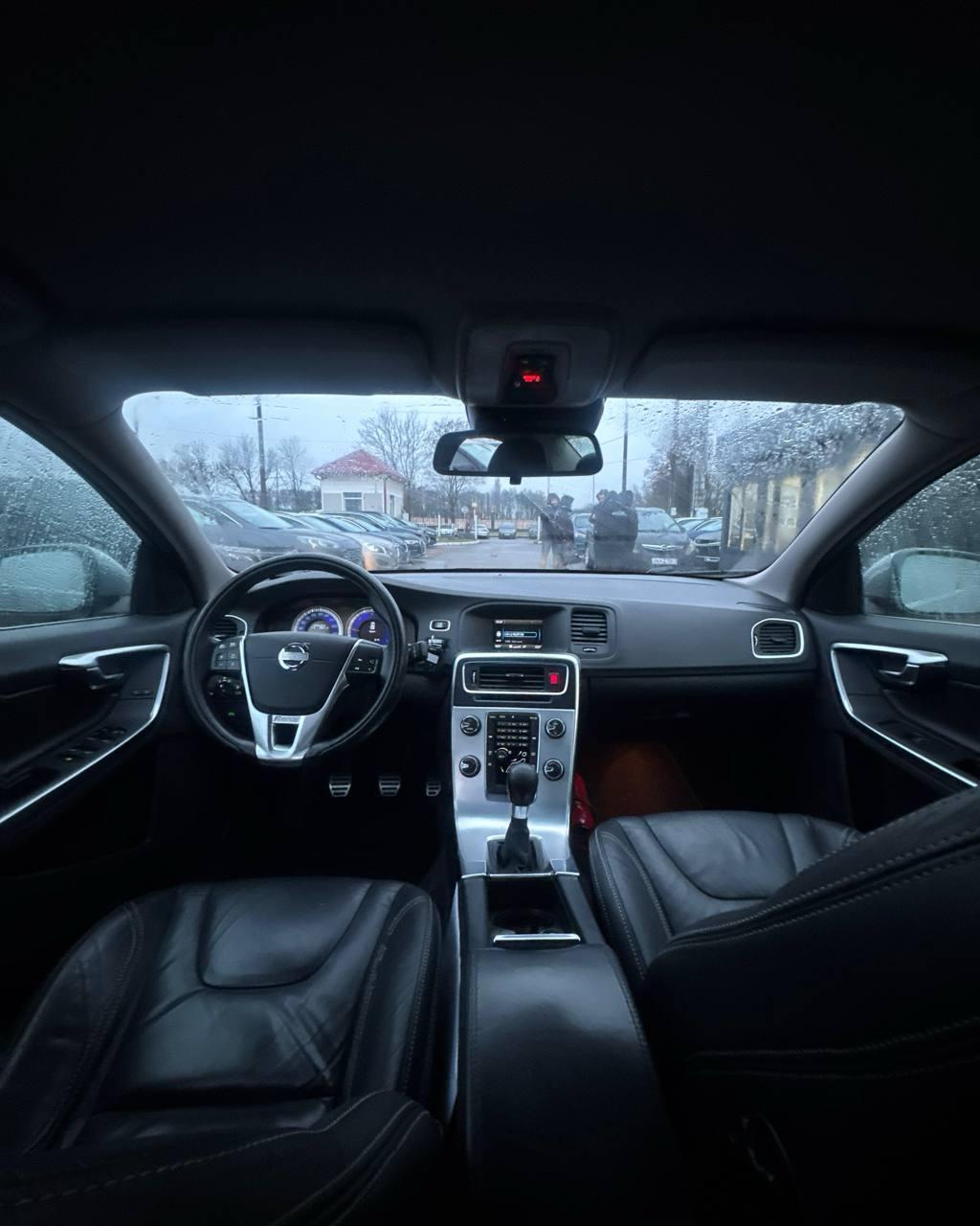 Volvo S60 II , 2011 г., механика, дизель - фото 9