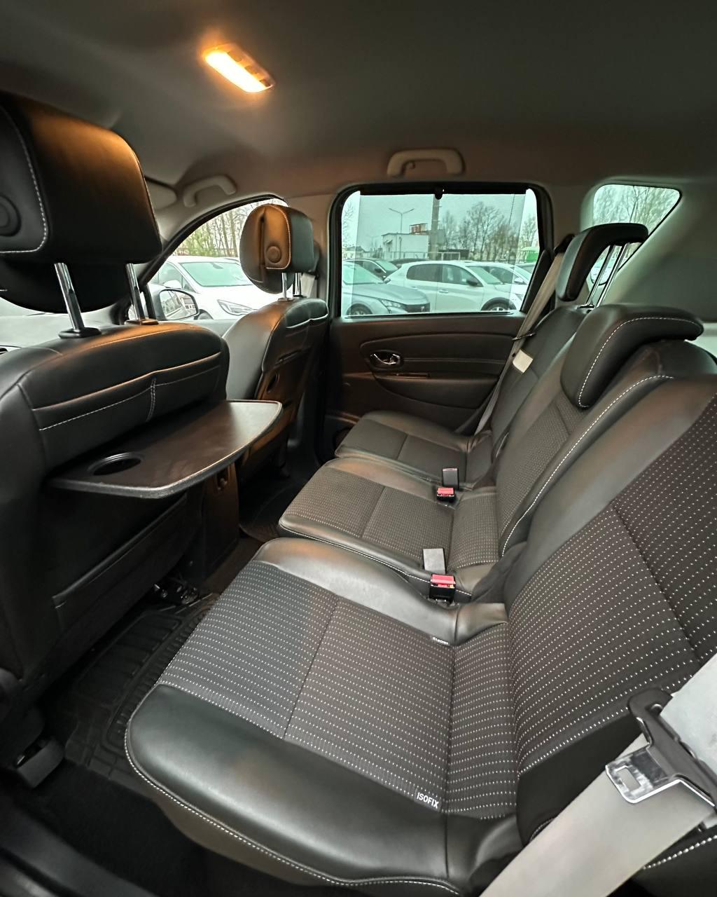 Renault Scenic III · 2-й рестайлинг , 2013 г., механика, дизель - фото 8