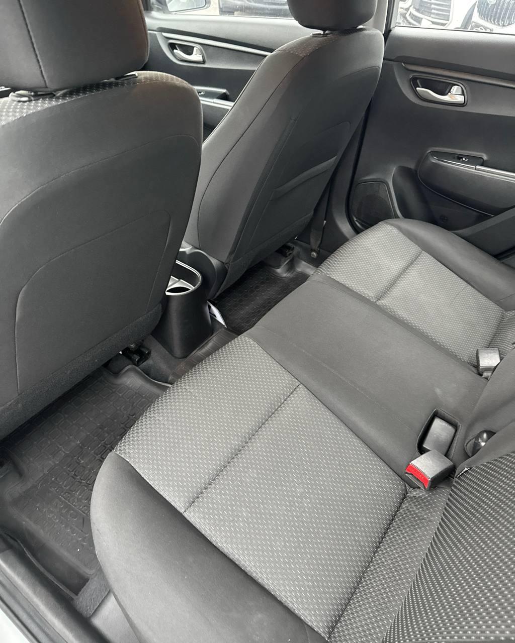 Kia Rio IV · Рестайлинг  , 2021 г., автомат, бензин  - фото 11