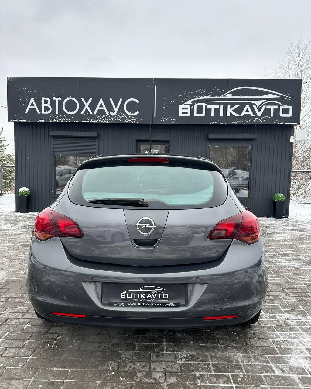 Opel Astra J , 2011 г., механика, бензин - фото 5