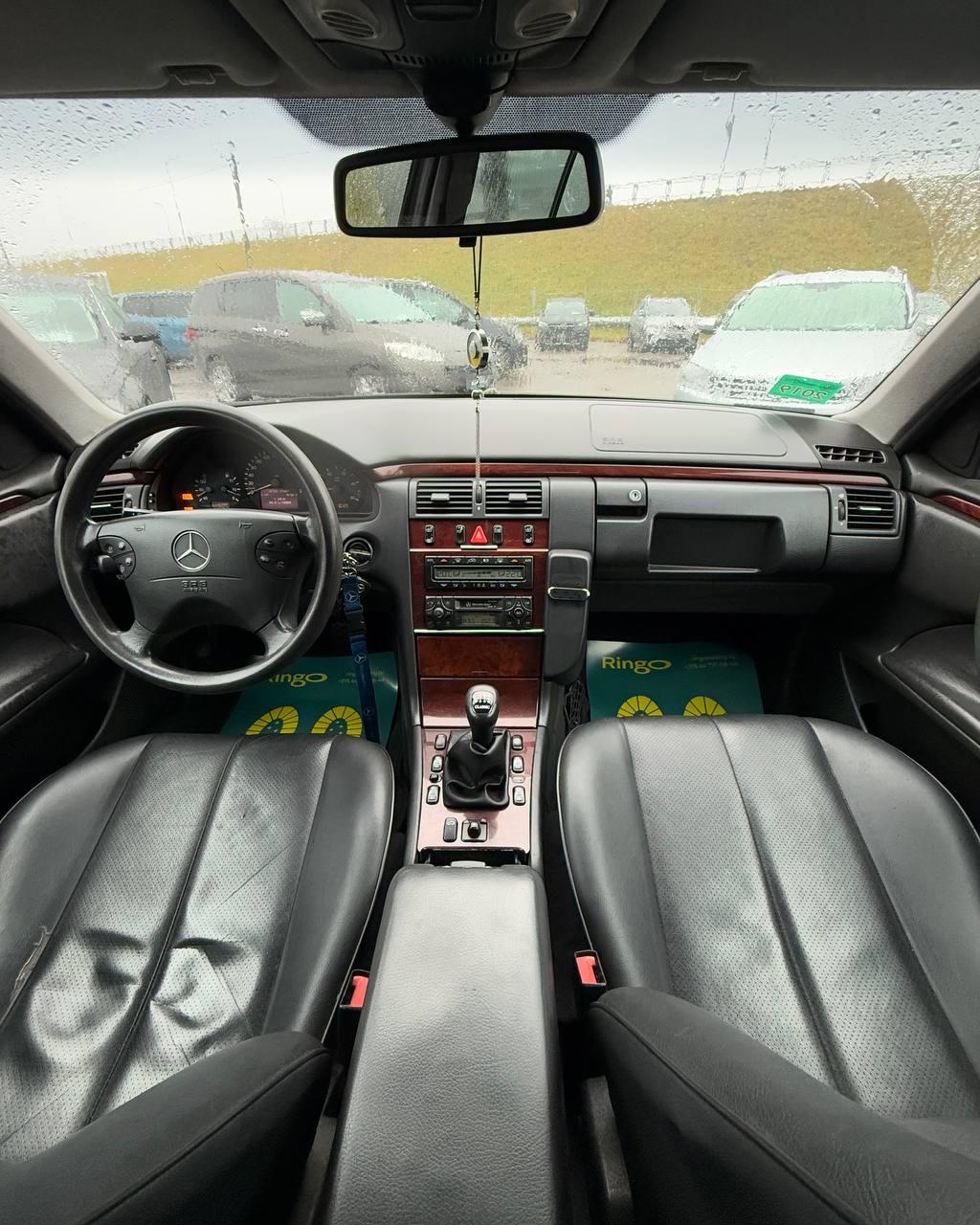 Mercedes-Benz E-Класс W210 S210 · Рестайлинг , 1999 г., механика, дизель  - фото 9