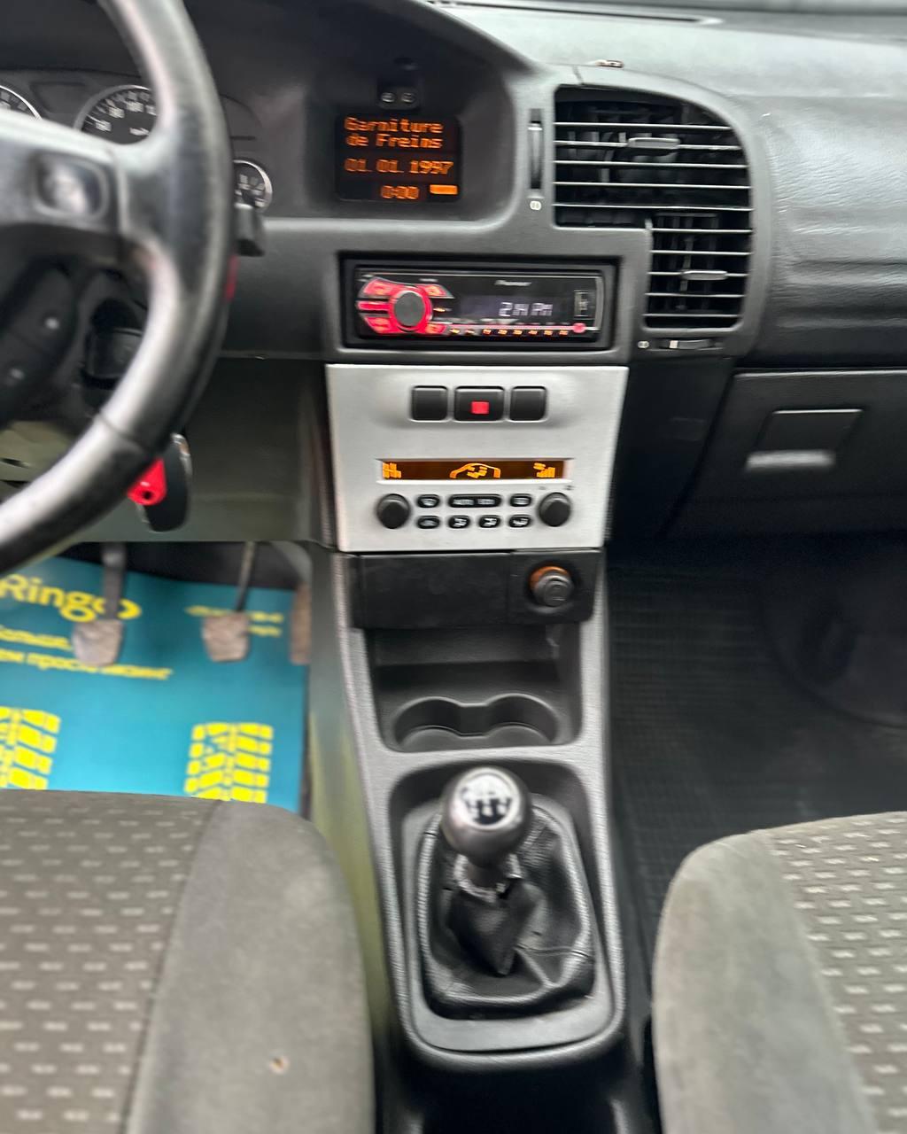 Opel Zafira A , 2003 г., механика, дизель - фото 10