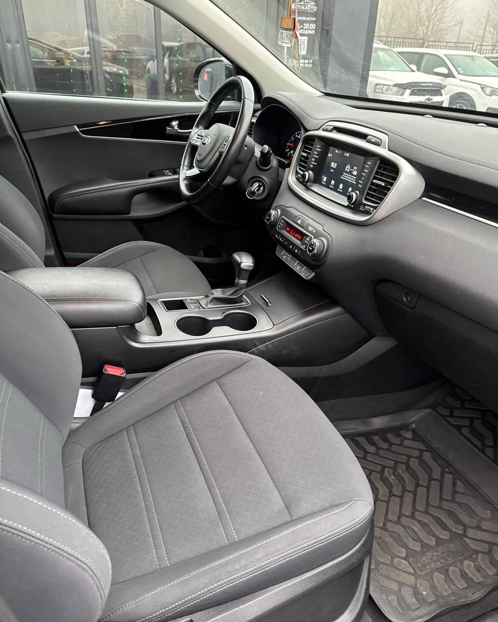 Kia Sorento III · Рестайлинг , 2018 г., автомат, бензин - фото 13