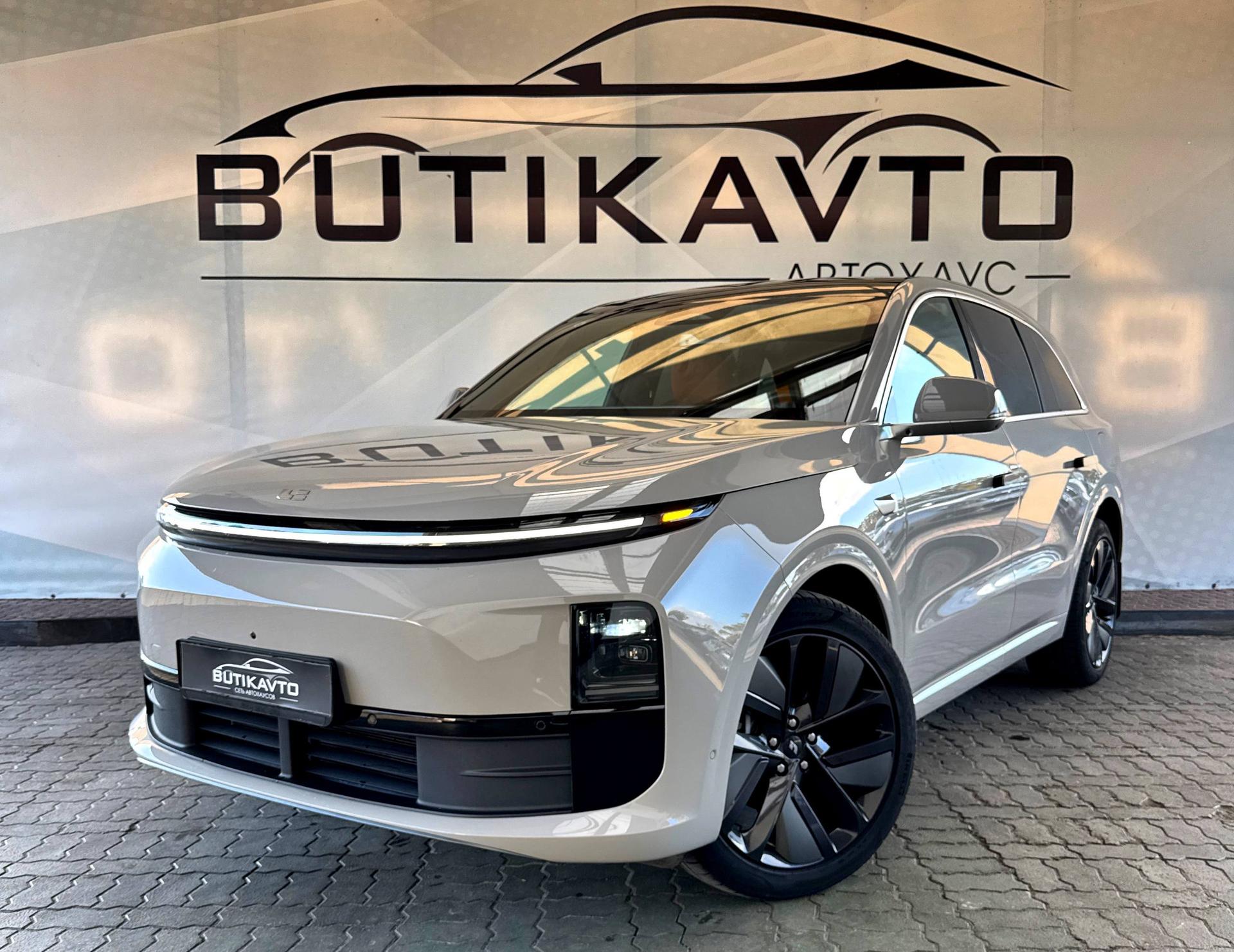 Li Auto L6 I , 2024 г., автомат, гибрид - фото 3