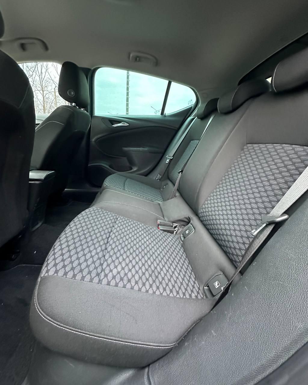 OPEL ASTRA, 2018 г., механика, бензин - фото 8