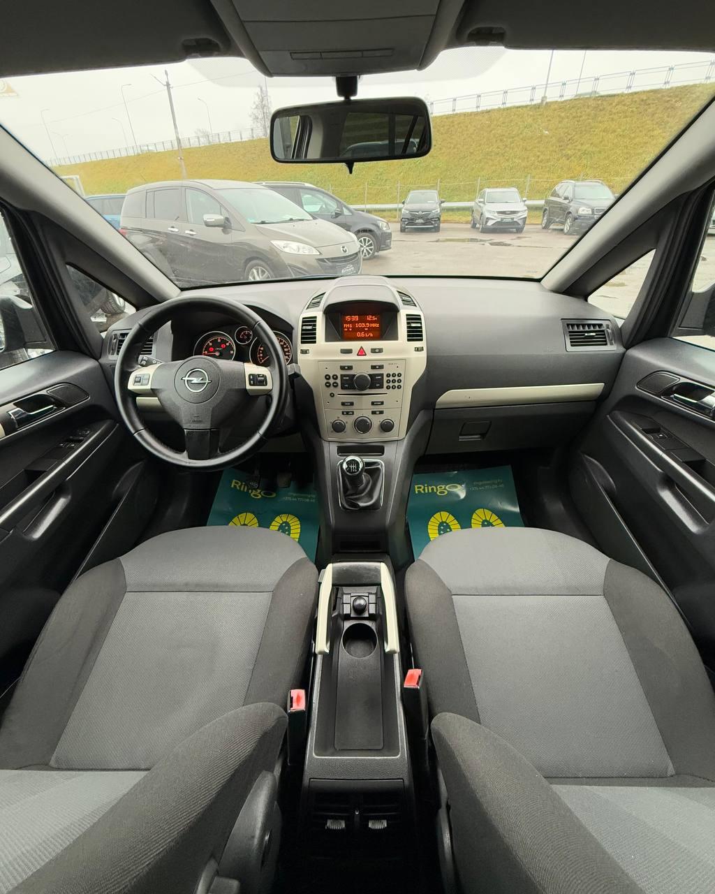 Opel Zafira B , 2008 г., механика, дизель  - фото 9