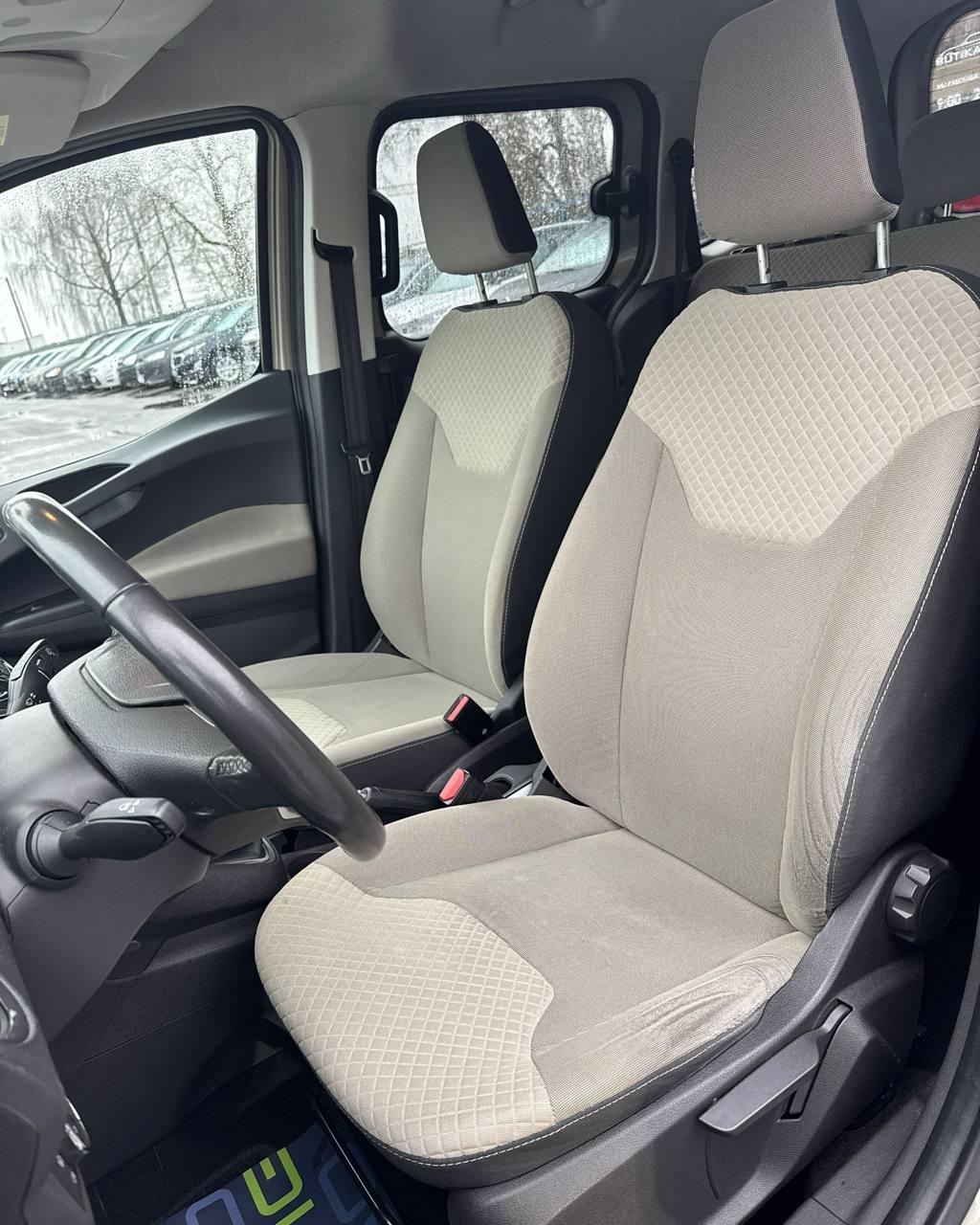 Ford Tourneo Courier I , 2015 г., механика, бензин - фото 10