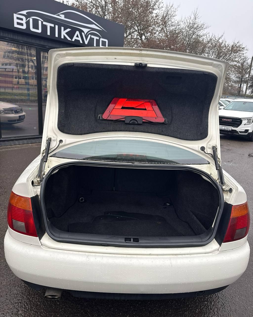 Audi A4 B5 , 1995 г., автомат, бензин - фото 13