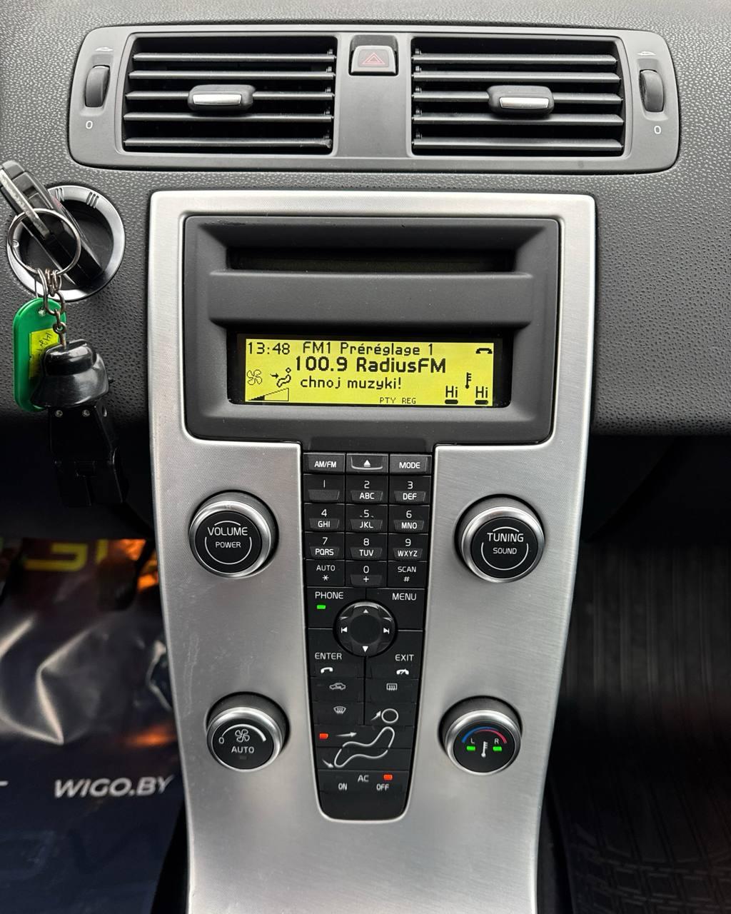 Volvo V50 I · 2-й рестайлинг , 2011 г., механика, дизель - фото 15