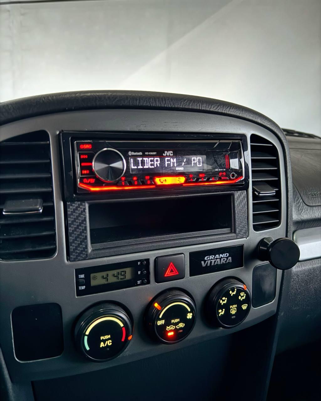 Suzuki Grand Vitara FT · Рестайлинг , 2004 г., автомат, бензин - фото 13