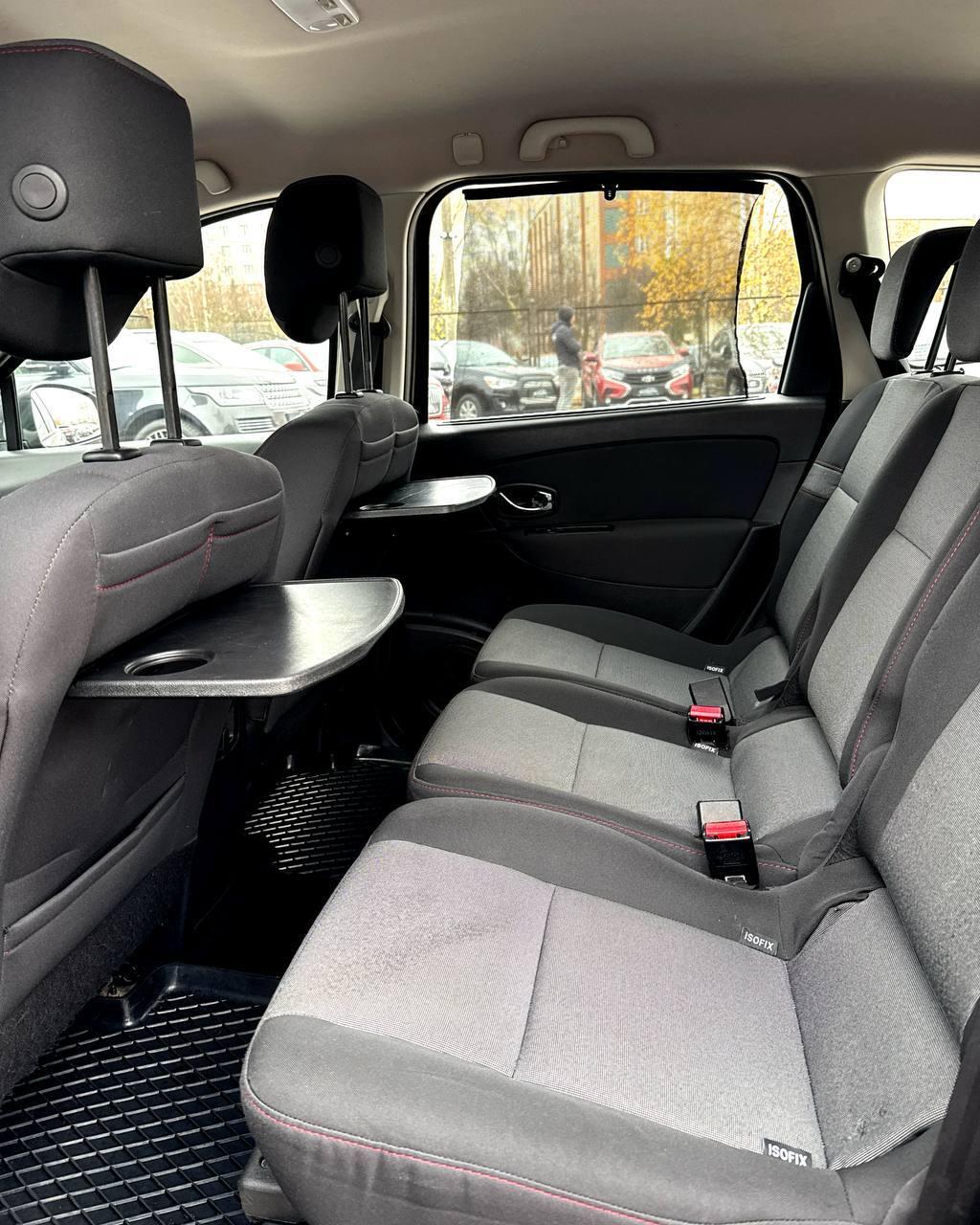 Renault Grand Scenic III · 2-й рестайлинг , 2014 г., механика, дизель - фото 12