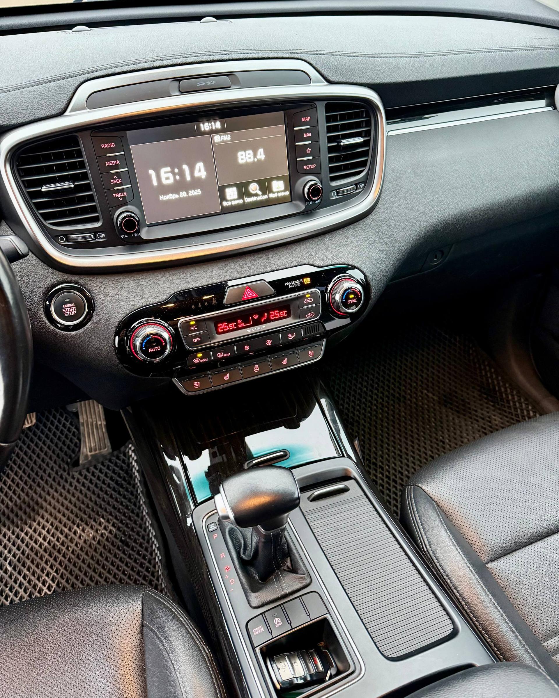 Kia Sorento III · Рестайлинг , 2019 г., автомат, дизель - фото 14