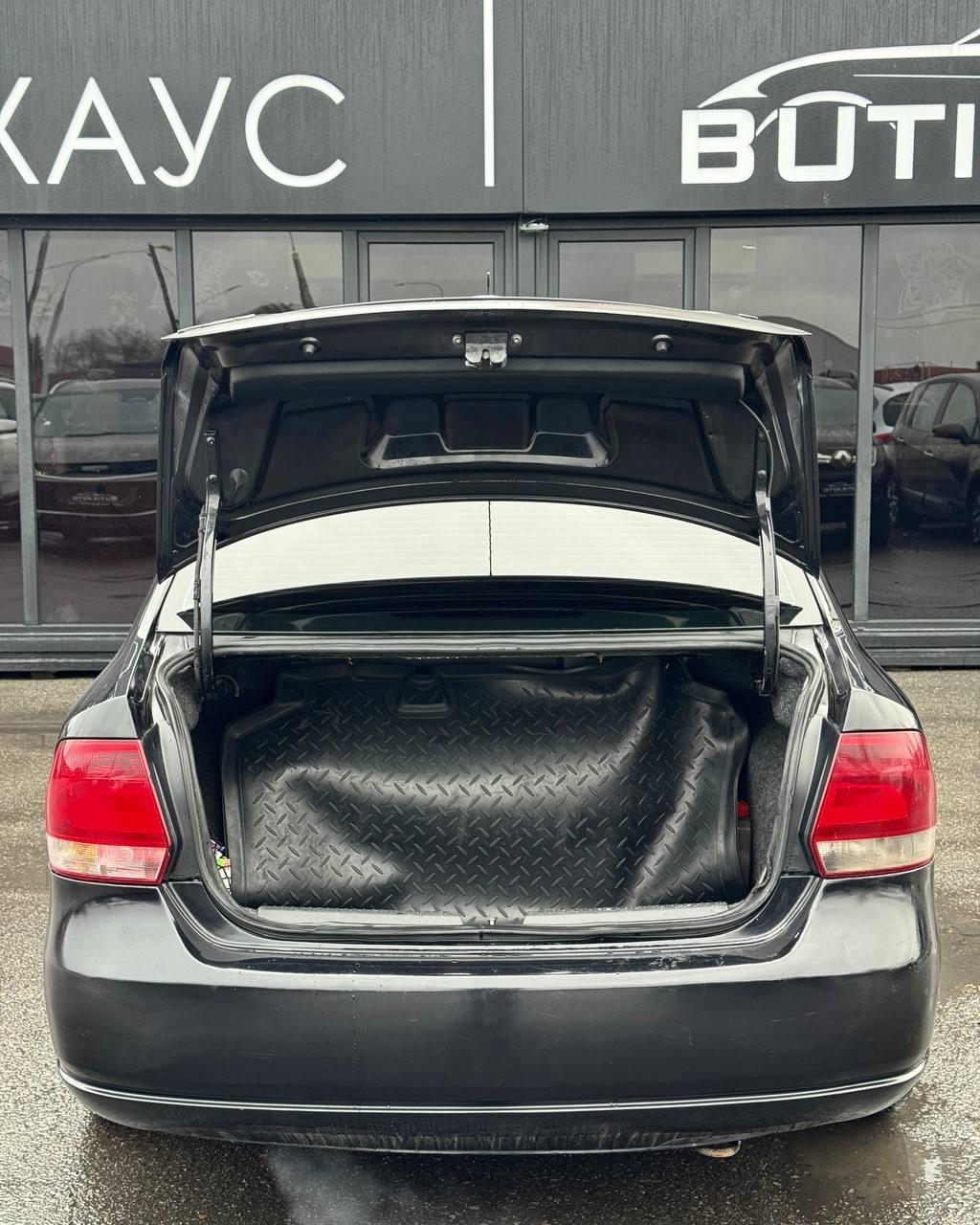 Volkswagen Polo Sedan I , 2012 г., механика, бензин - фото 14