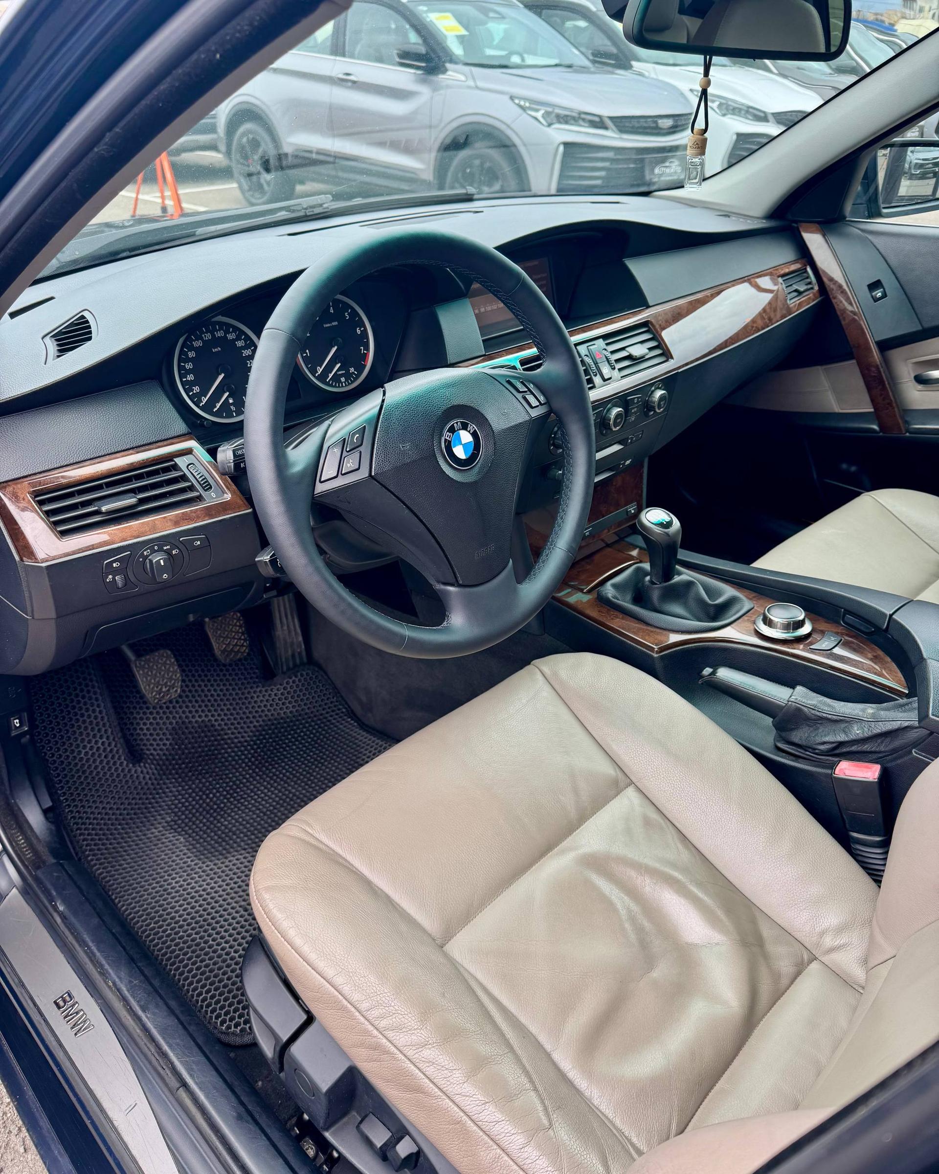 BMW 5 серия E60 E61 , 2007 г., механика, бензин  - фото 11