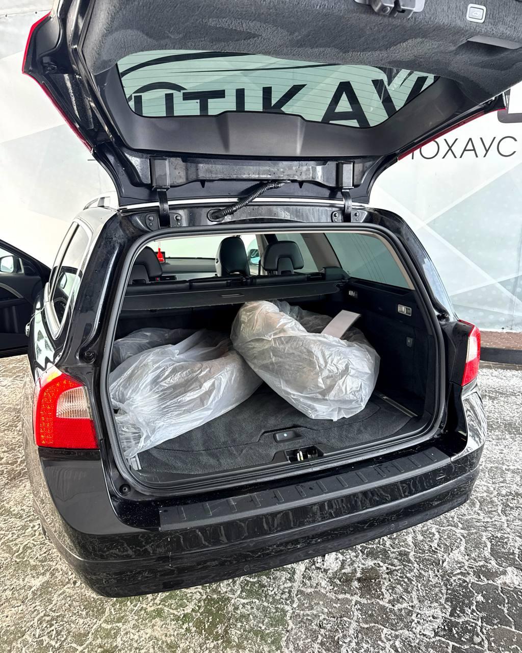 Volvo V70 III , 2010 г., механика, дизель - фото 14