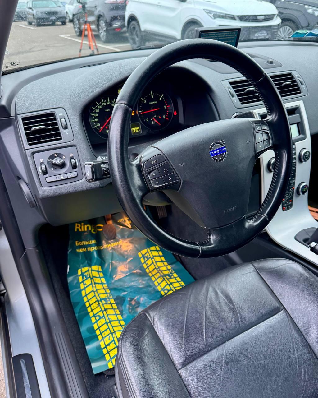 Volvo V50 I · 2-й рестайлинг , 2012 г., механика, дизель - фото 11