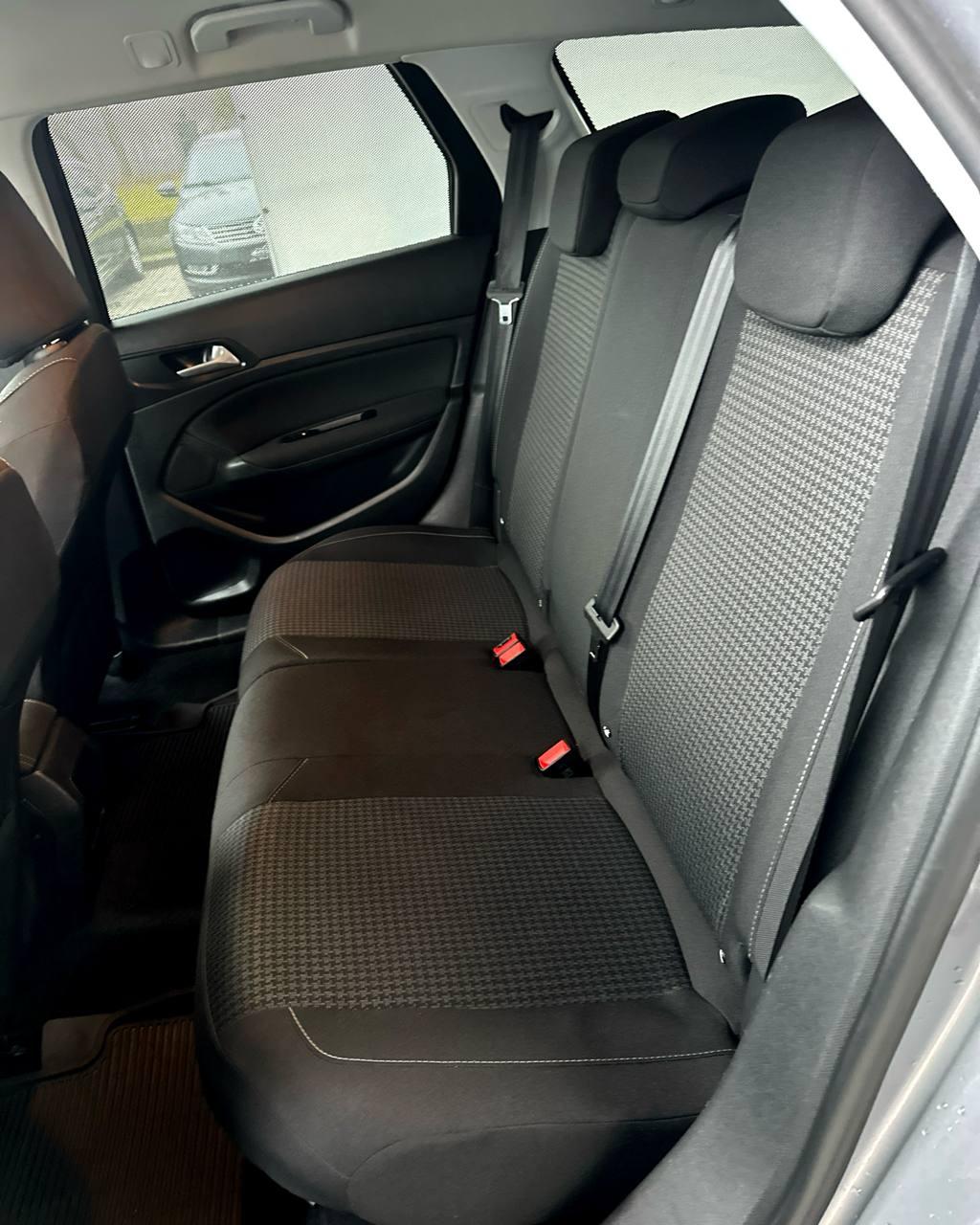 Peugeot 308 T9 · Рестайлинг , 2021 г., механика, дизель - фото 14