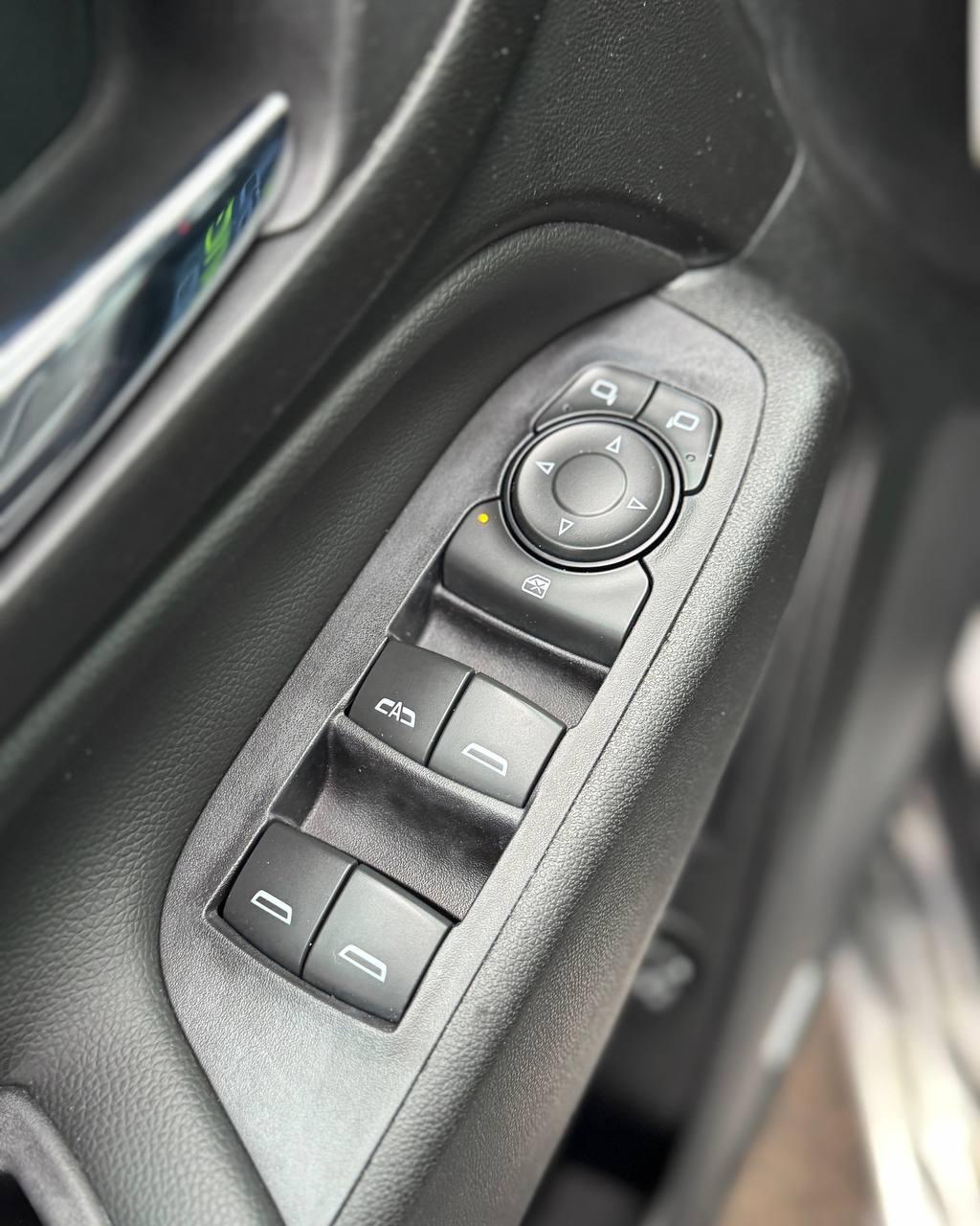 Chevrolet Equinox III , 2017 г., автомат, бензин - фото 20